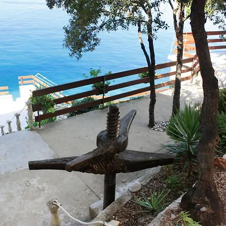 Seaside Secluded Cove Pobij, Hvar - 5633 公寓 *